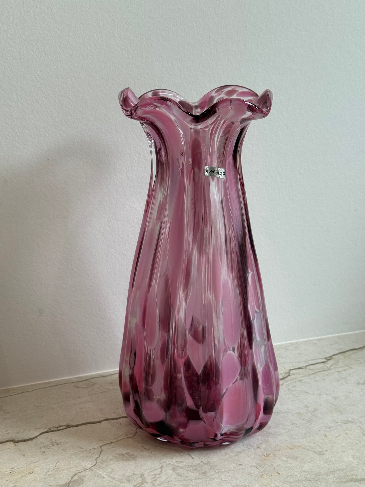 Vintage japansk Kamei Glass vase i rosa