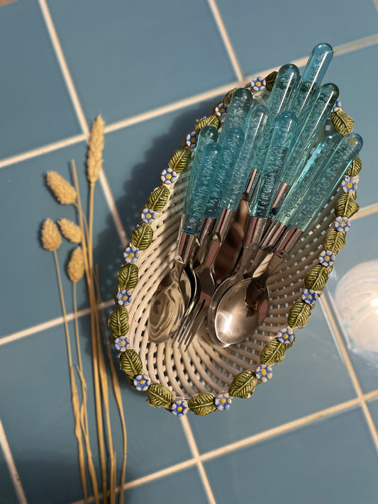 Bubble cutlery for 6 - light blue plastic