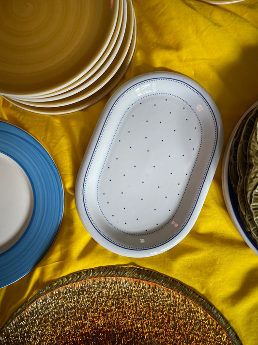 Small dotted dish