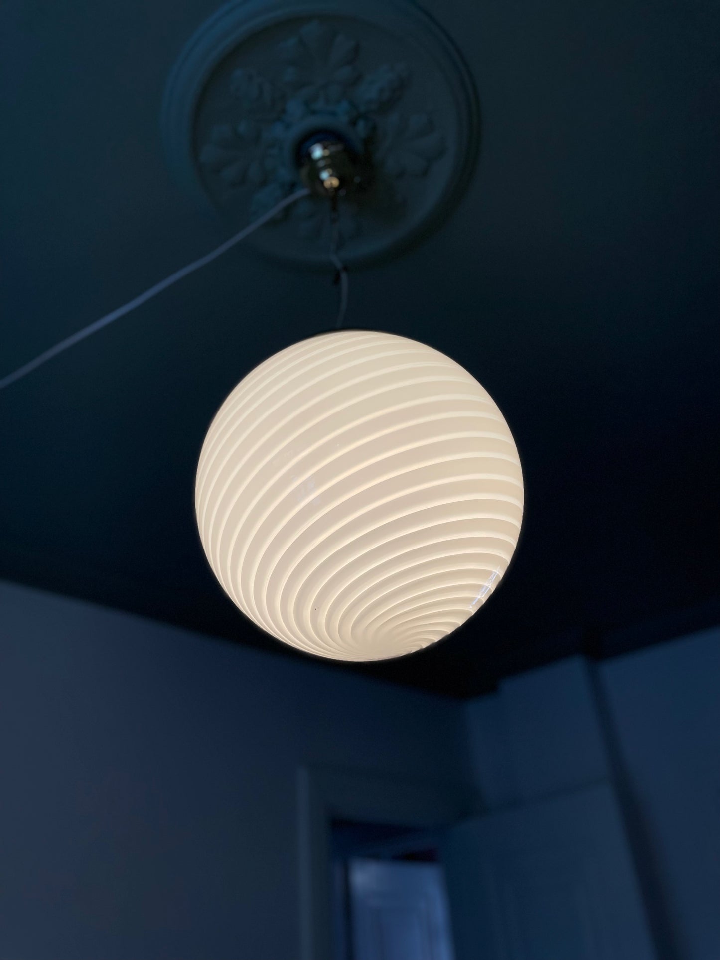 White swirl vintage Vetri Murano pendant light 35cm