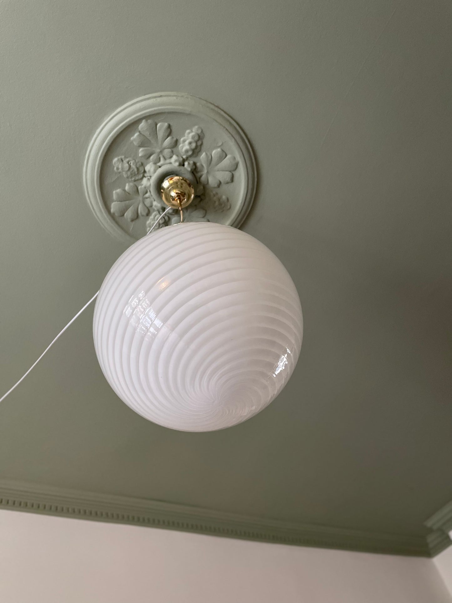 White swirl vintage Vetri Murano pendant light 35cm