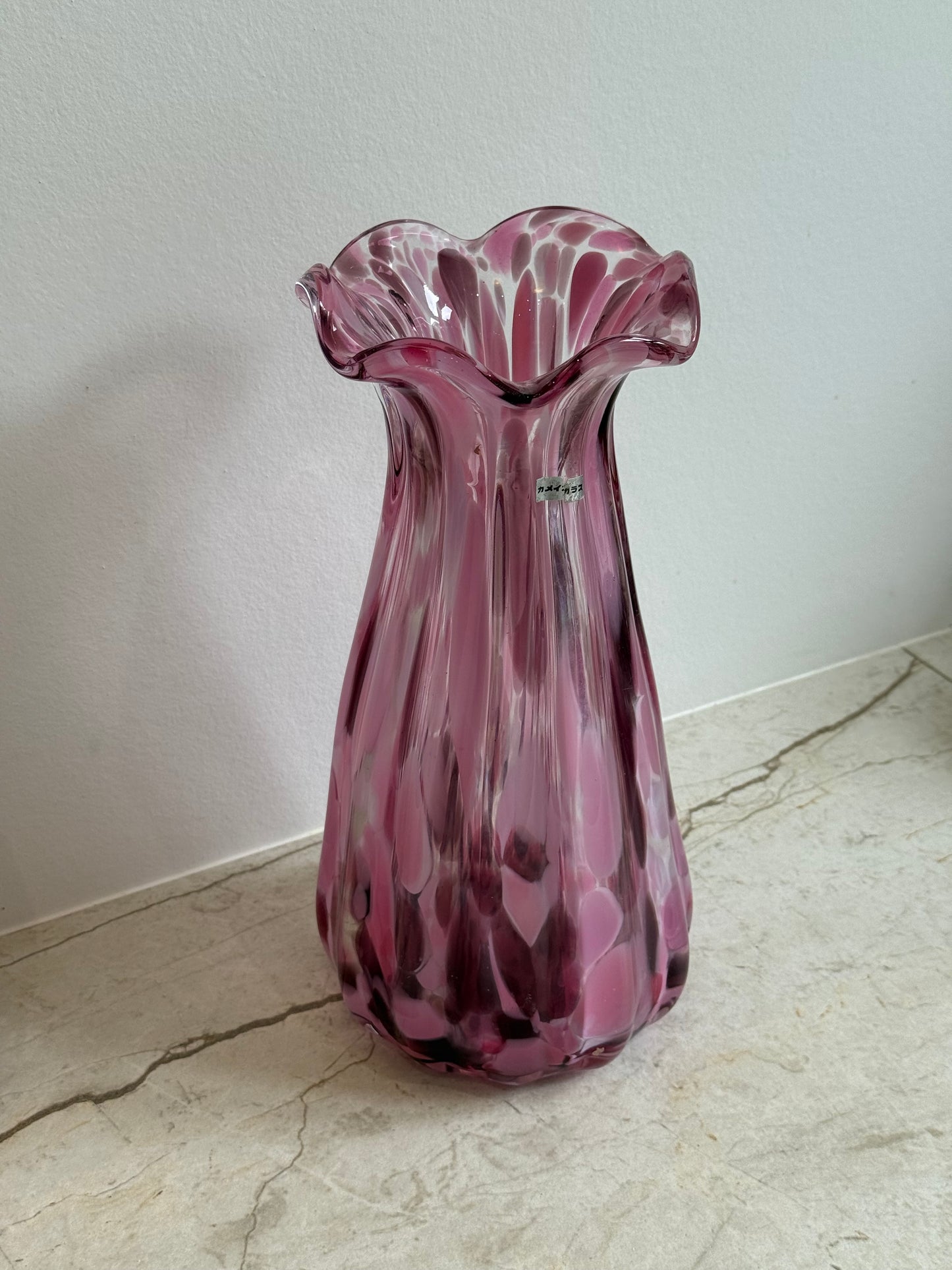 Vintage japansk Kamei Glass vase i rosa
