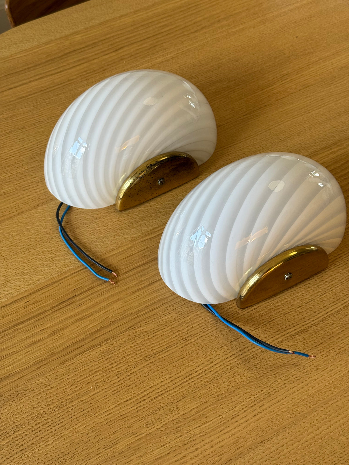 2 styks Vintage Murano entrelampe hvid swirl P2
