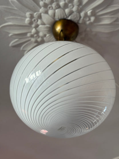 Vintage murano oval pendel 40cm hvid swirl