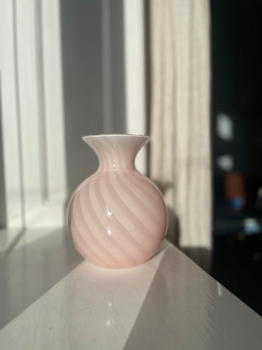 Vintage Murano pink swirl vase
