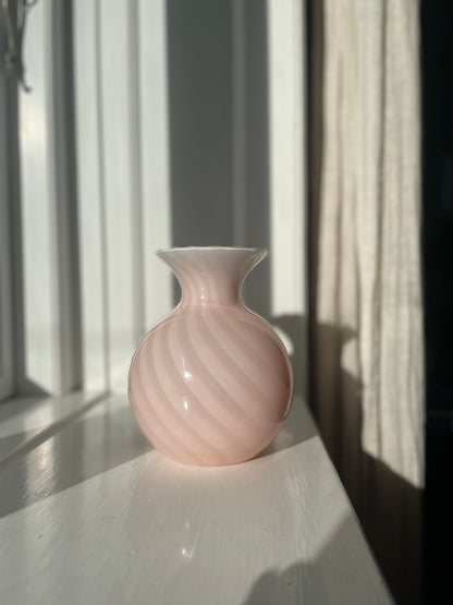 Vintage Murano lyserød swirl vase
